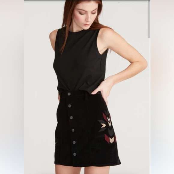 Driftwood Black Corduroy Southwestern Aztec Embroidered Skirt Size 28 NWT - Picture 1 of 9